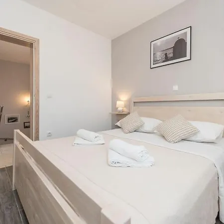 Villa Kirstin - Pool, Jacuzzi, Sauna *