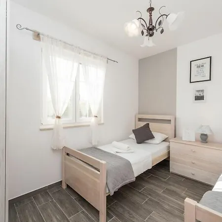Villa Kirstin - Pool, Jacuzzi, Sauna Privlaka (Zadar)