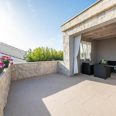 Villa Kirstin - Pool, Jacuzzi, Sauna *